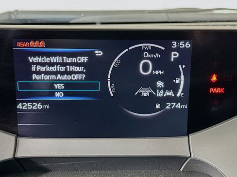 Used 2024 Toyota Prius LE image 19