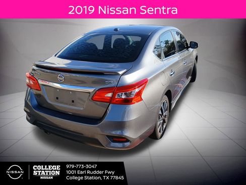 Used 2019 Nissan Sentra SR w/ Exterior Package image 2