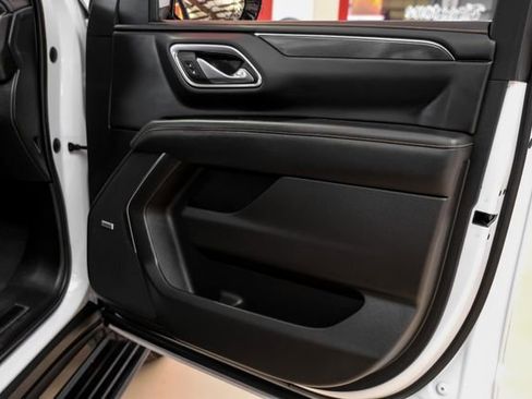 Used 2021 GMC Yukon AT4 w/ AT4 Premium Package AWD/4WD image 47