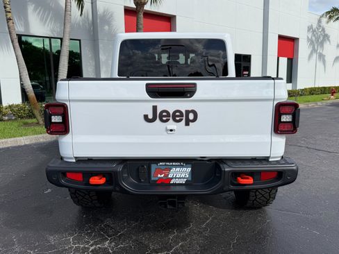 Used 2024 Jeep Gladiator Mojave image 20