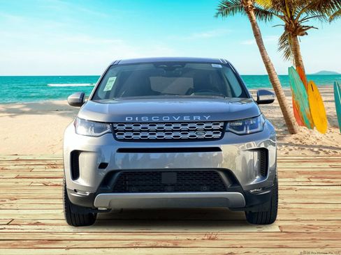 Used 2022 Land Rover Discovery Sport SE image 9