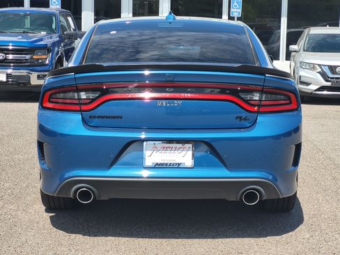Used 2023 Dodge Charger R/T w/ Plus Group RWD image 5