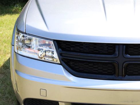 Used 2020 Dodge Journey SE w/ Blacktop Package FWD image 22