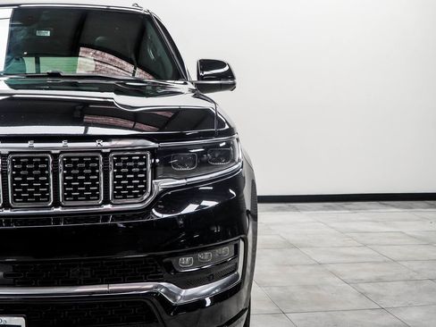 Used 2024 Jeep Grand Wagoneer L Base image 4