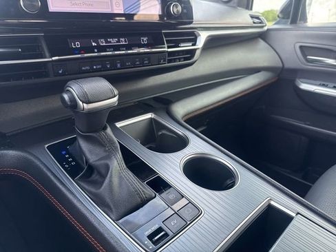 Used 2023 Toyota Sienna XSE w/ XSE Plus Package image 20