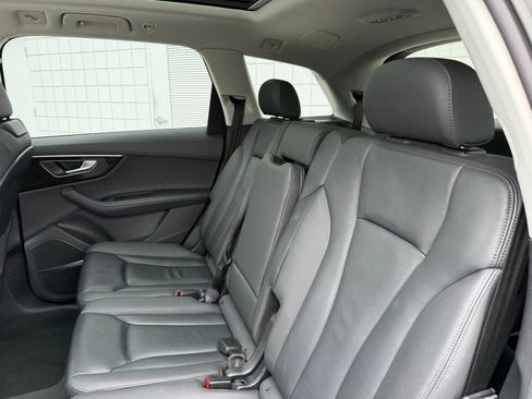 Used 2024 Audi Q7 3.0T Premium Plus AWD/4WD image 19