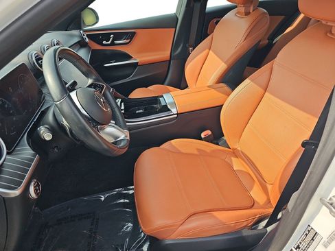 Used 2023 Mercedes-Benz C 300 Sedan image 12