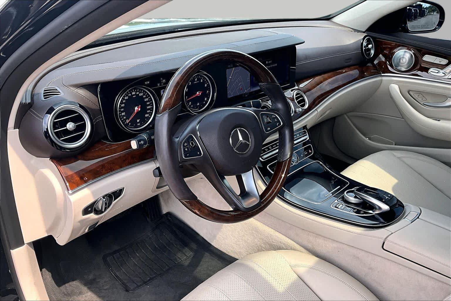 Used 2018 Mercedes-Benz E 300 image 18