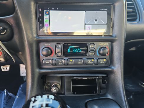 Used 2004 Chevrolet Corvette NA w/ Preferred Equipment Group image 23