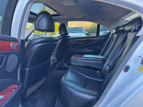 Used 2012 Lexus LS 460 AWD image 13