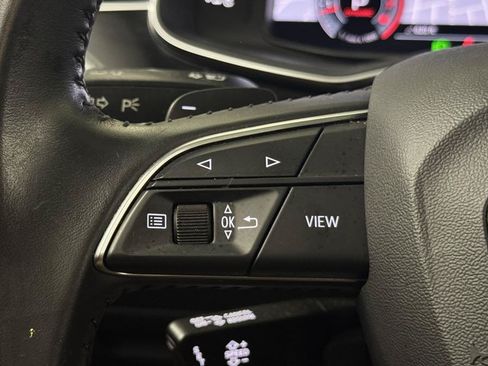 Used 2019 Audi Q8 Premium Plus w/ Premium Plus AWD/4WD image 17
