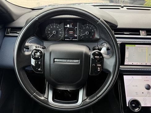 Used 2020 Land Rover Range Rover Velar R-Dynamic S image 22