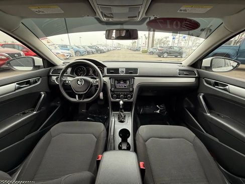 Used 2017 Volkswagen Passat 1.8T S image 14