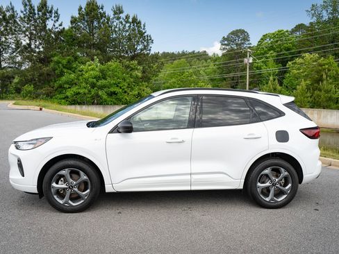 Used 2023 Ford Escape ST-Line AWD/4WD image 5
