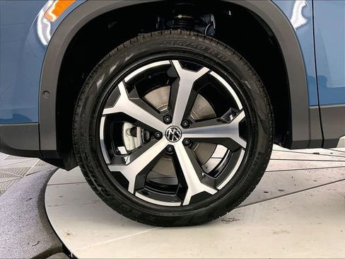 New 2026 Volkswagen Tiguan SE AWD/4WD image 12