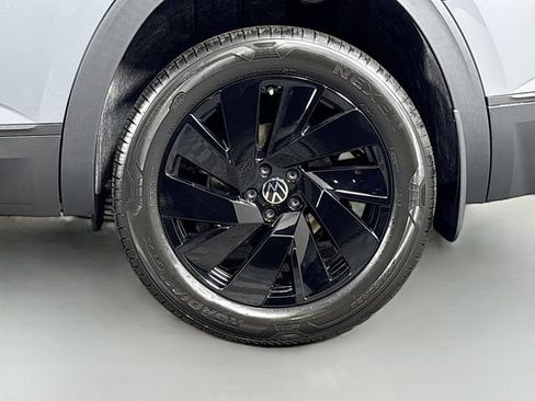New 2026 Volkswagen Atlas SE AWD/4WD image 32