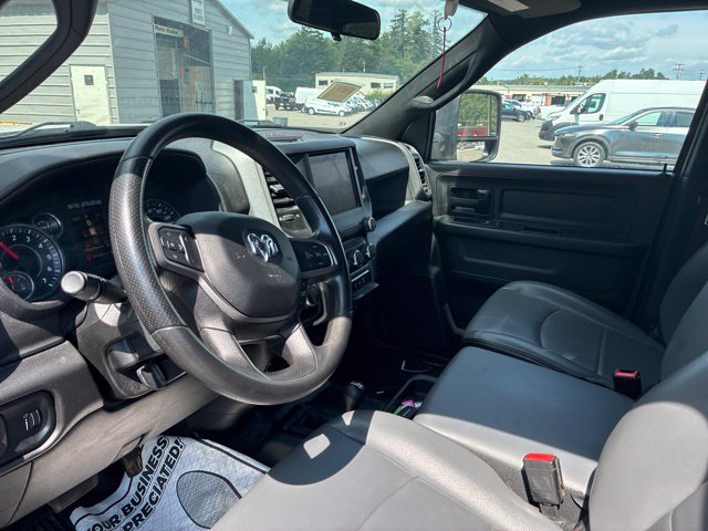Used 2024 RAM 2500 Tradesman w/ Chrome Appearance Group AWD/4WD image 10