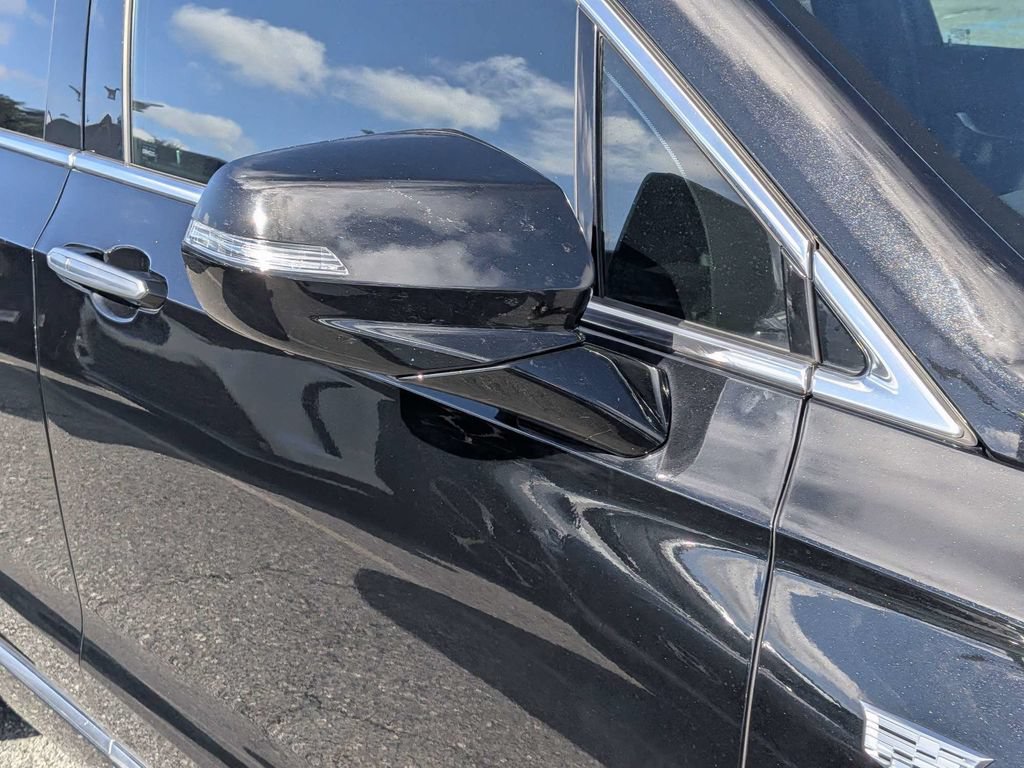 Used 2021 Cadillac XT6 Premium Luxury FWD image 10