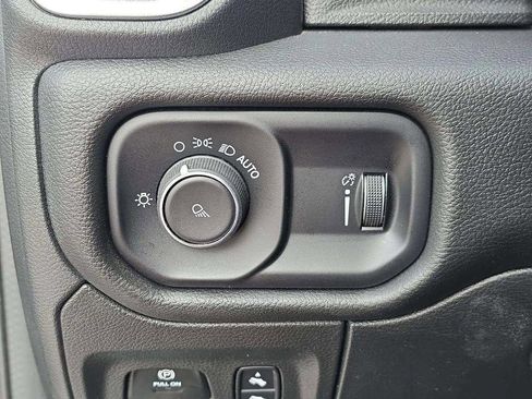 Used 2023 RAM 1500 Laramie AWD/4WD image 28