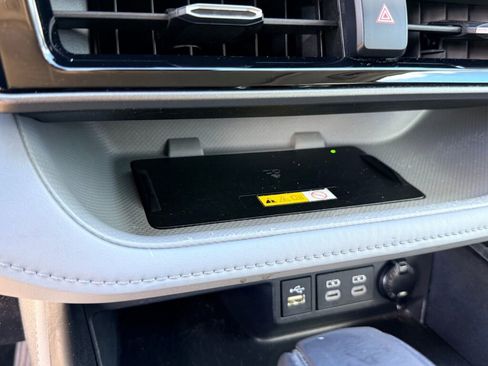 Used 2023 Toyota Highlander Limited image 27