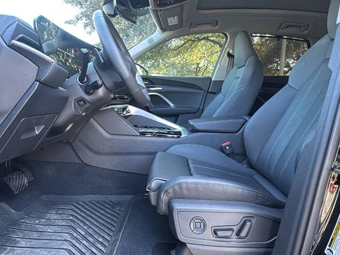 Used 2025 Audi Q5 Premium Plus image 9