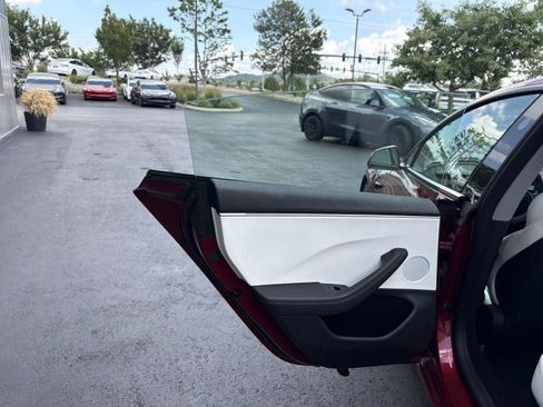 Used 2024 Tesla Model 3 Performance AWD/4WD image 14