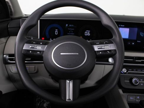 Used 2026 Hyundai Tucson SE image 10