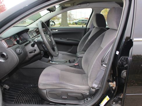 Used 2016 Chevrolet Impala LT image 15