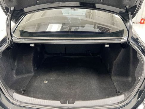 Used 2017 Chevrolet Malibu LT FWD image 23