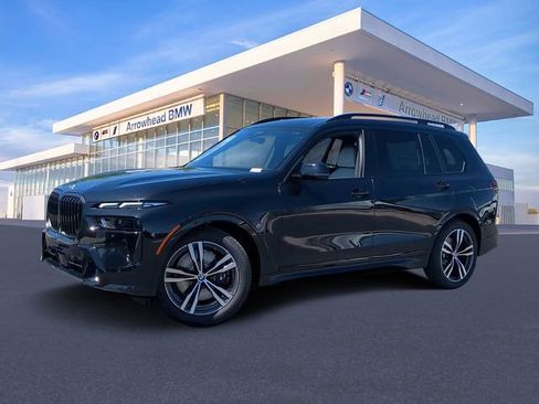 New 2025 BMW X7 xDrive40i w/ M Sport Package image 24