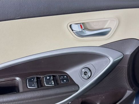 Used 2018 Hyundai Santa Fe Sport image 17