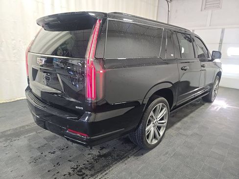 Used 2025 Cadillac Escalade ESV Sport Platinum AWD/4WD image 2