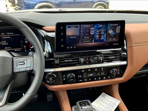 New 2026 Nissan Pathfinder Platinum FWD image 6