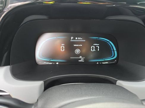 Used 2025 Hyundai Palisade SEL FWD image 6
