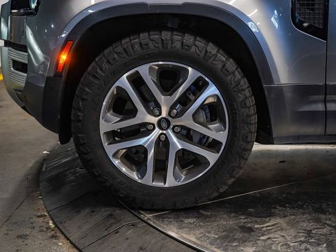 Used 2020 Land Rover Defender 110 HSE image 9