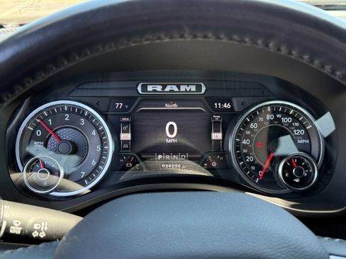 Used 2022 RAM 1500 Big Horn AWD/4WD image 32
