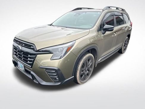 Used 2023 Subaru Ascent Onyx Edition image 10