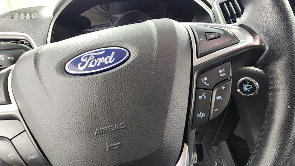 Used 2024 Ford Edge SEL AWD/4WD image 23