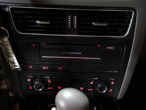 Used 2011 Audi Q5 3.2 Premium Plus image 17
