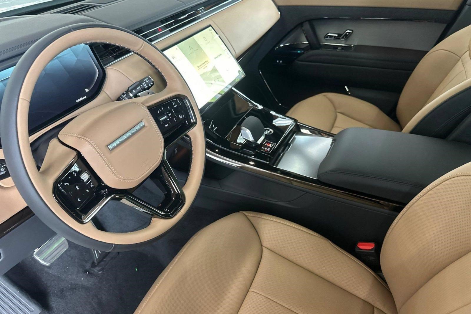 New 2026 Land Rover Range Rover Sport Dynamic SE AWD/4WD image 4