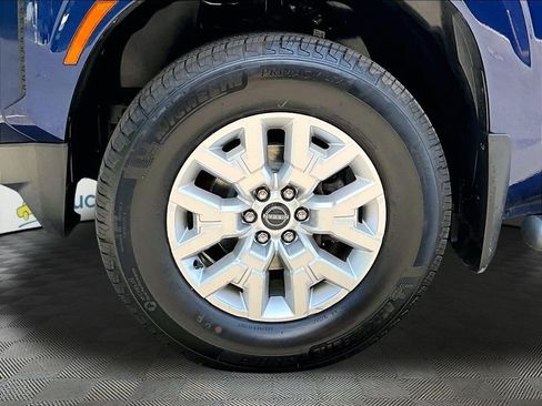 Used 2023 Nissan Frontier SV w/ SV Convenience Package AWD/4WD image 29