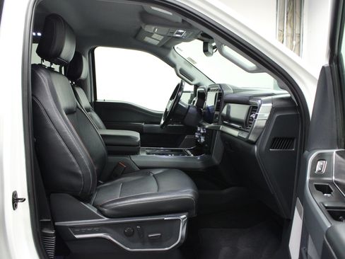 Used 2022 Ford F150 Lariat AWD/4WD image 16