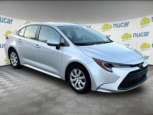 Used 2023 Toyota Corolla LE image 1