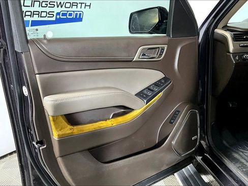 Used 2017 GMC Yukon Denali w/ Open Road Package AWD/4WD image 18