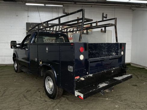 Used 2015 Ford F250 XL w/ Power Equipment Group image 3