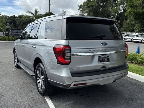 Used 2023 Ford Expedition Limited image 14
