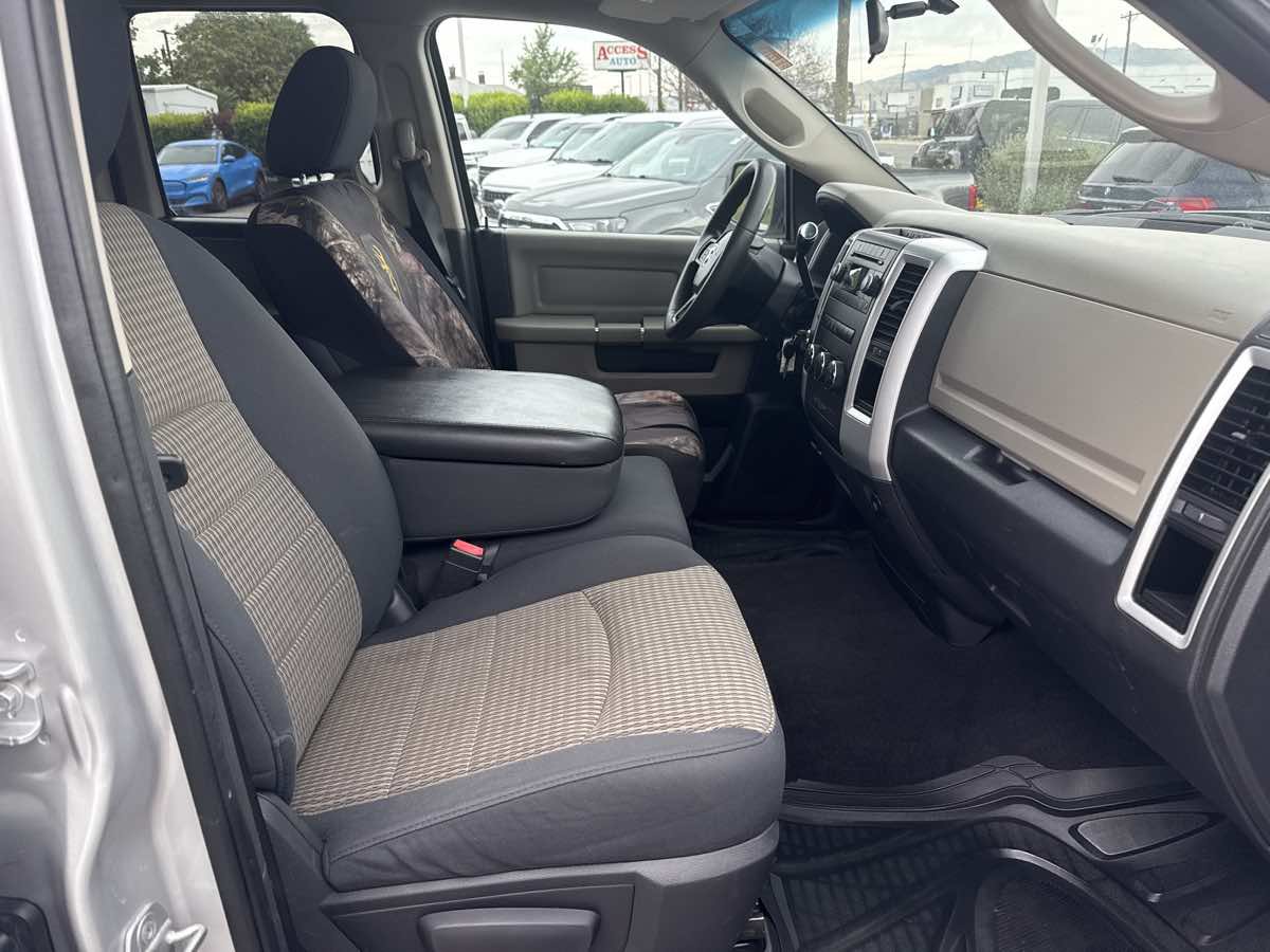 Used 2012 RAM 1500 Classic SLT AWD/4WD image 19