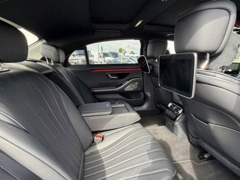 Certified 2023 Mercedes-Benz S 500 4MATIC image 6