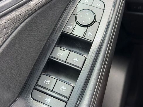 Used 2023 Nissan Rogue SV FWD image 14