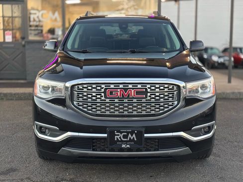 Used 2018 GMC Acadia Denali image 3